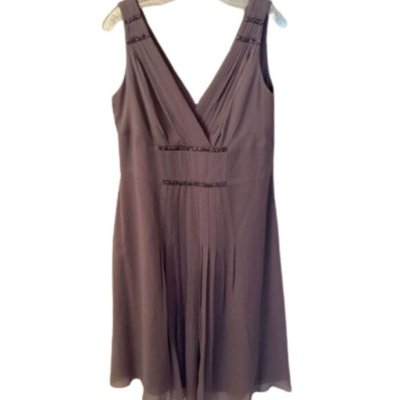 ANNE KLEIN 12 DUSTY PURPLE SILK SLEEVELESS BEADED DRESS WEDDING PARTY - Picture 1 of 8